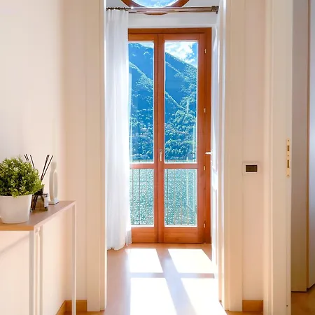 Luminosa, View & Private Parking Holiday home *