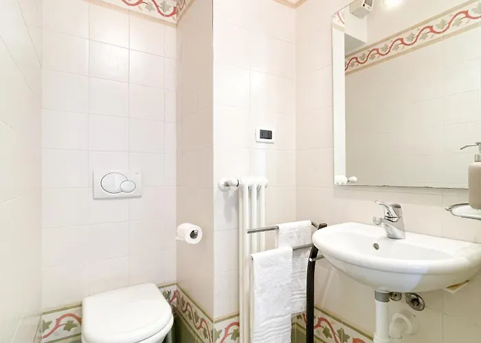 Luminosa, View & Private Parking لاليو