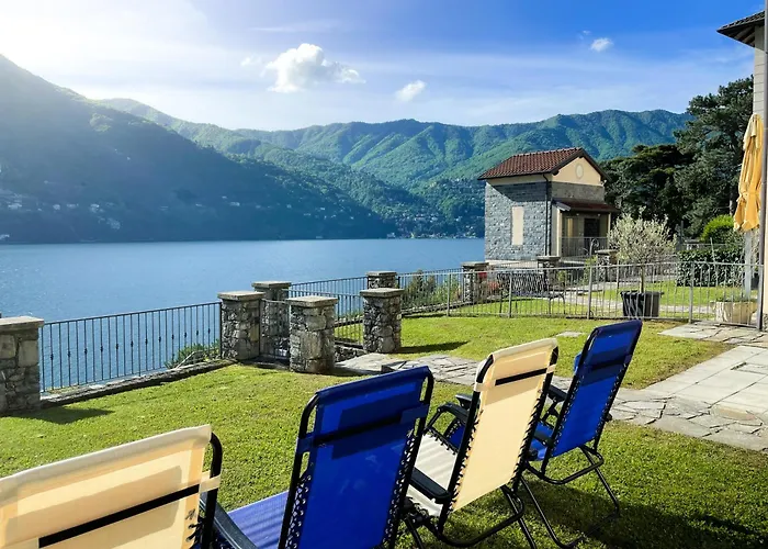 Luminosa, View & Private Parking * Laglio