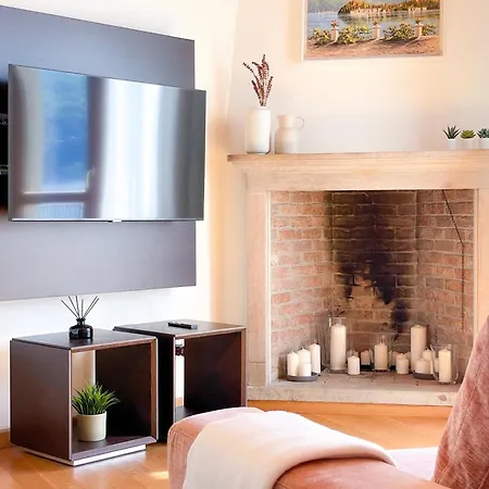 Luminosa, View & Private Parking * Laglio