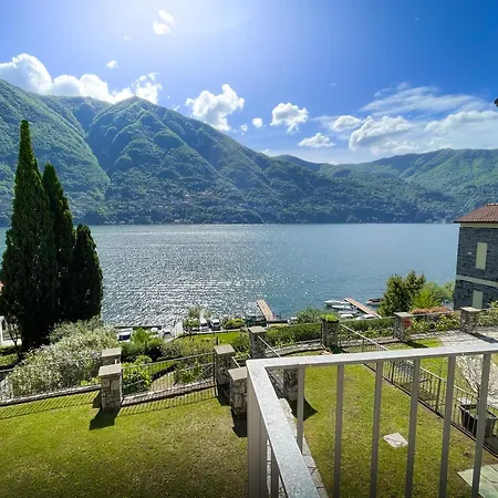 Semesterbostad Luminosa, View & Private Parking Laglio